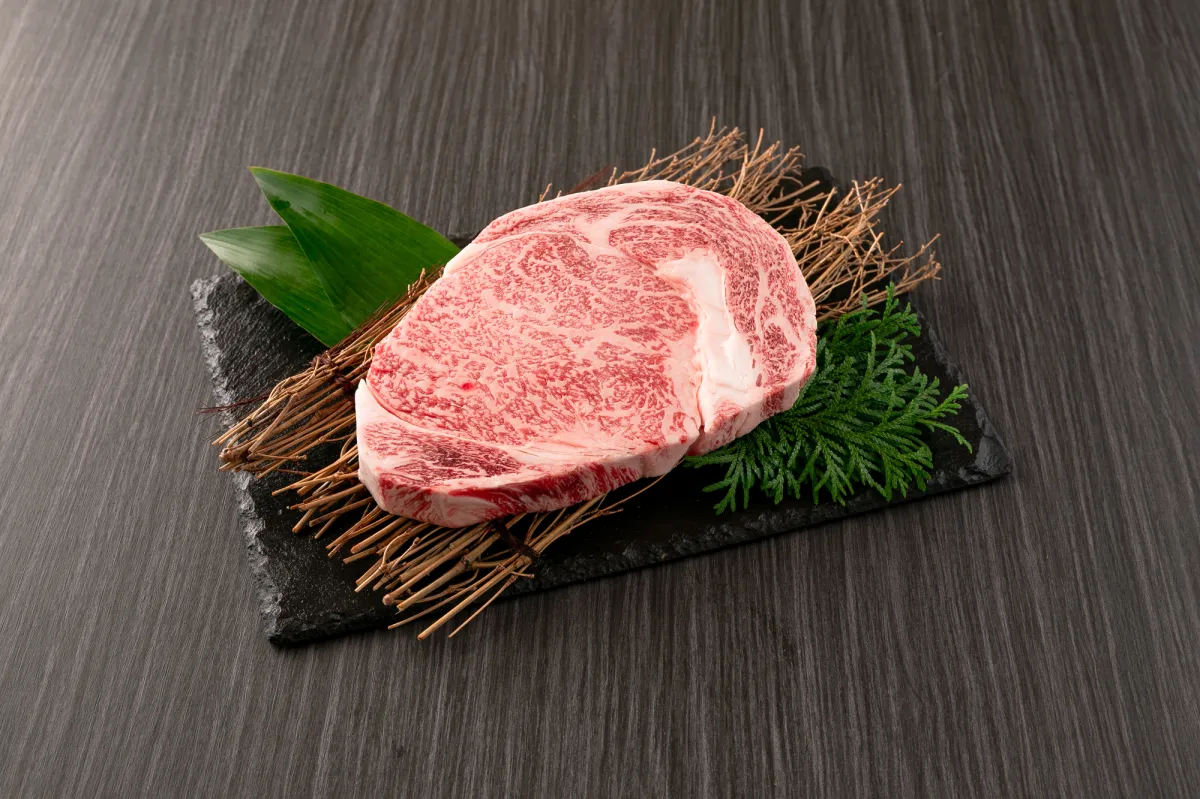 サーロイン牛かつ定食